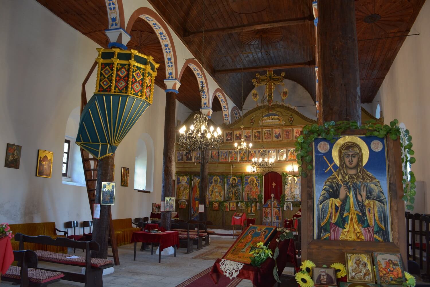 за храма св петка изгрев